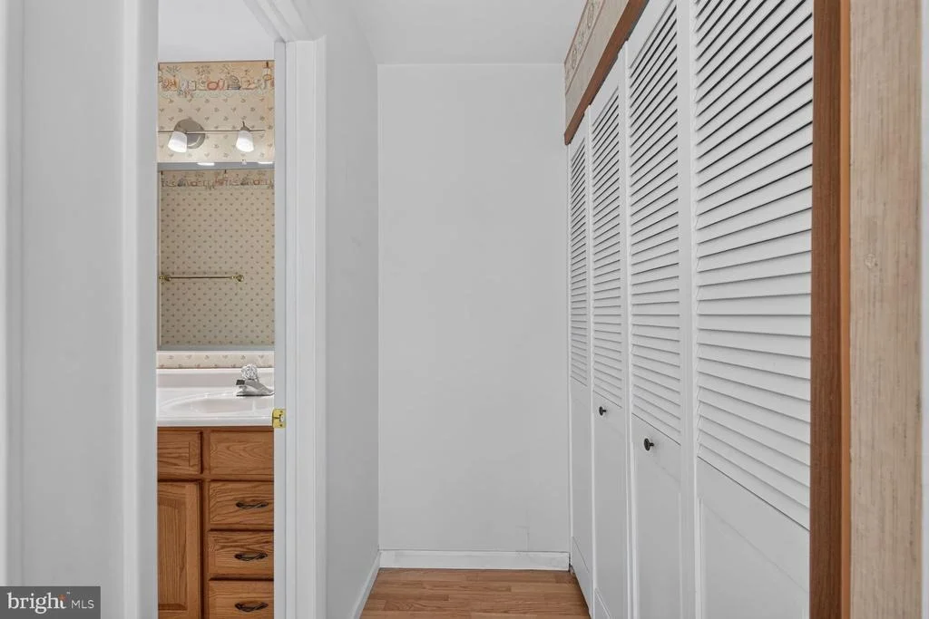 Photo of 323 AVONDALE DRIVE
