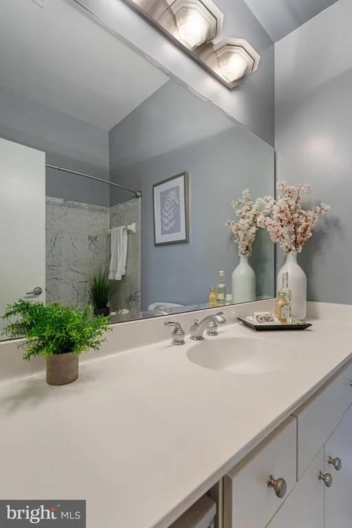 Photo of Unit 3 at 2363 CHAMPLAIN STREET NW