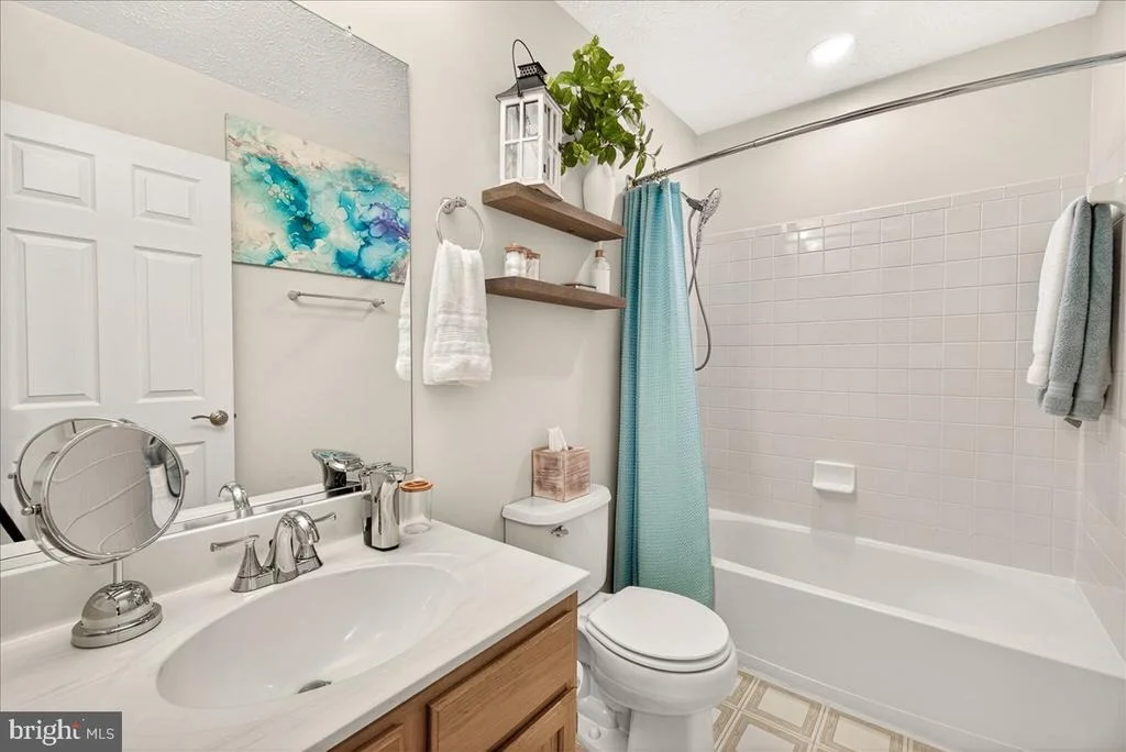 Photo of 701 ANGELWING LANE