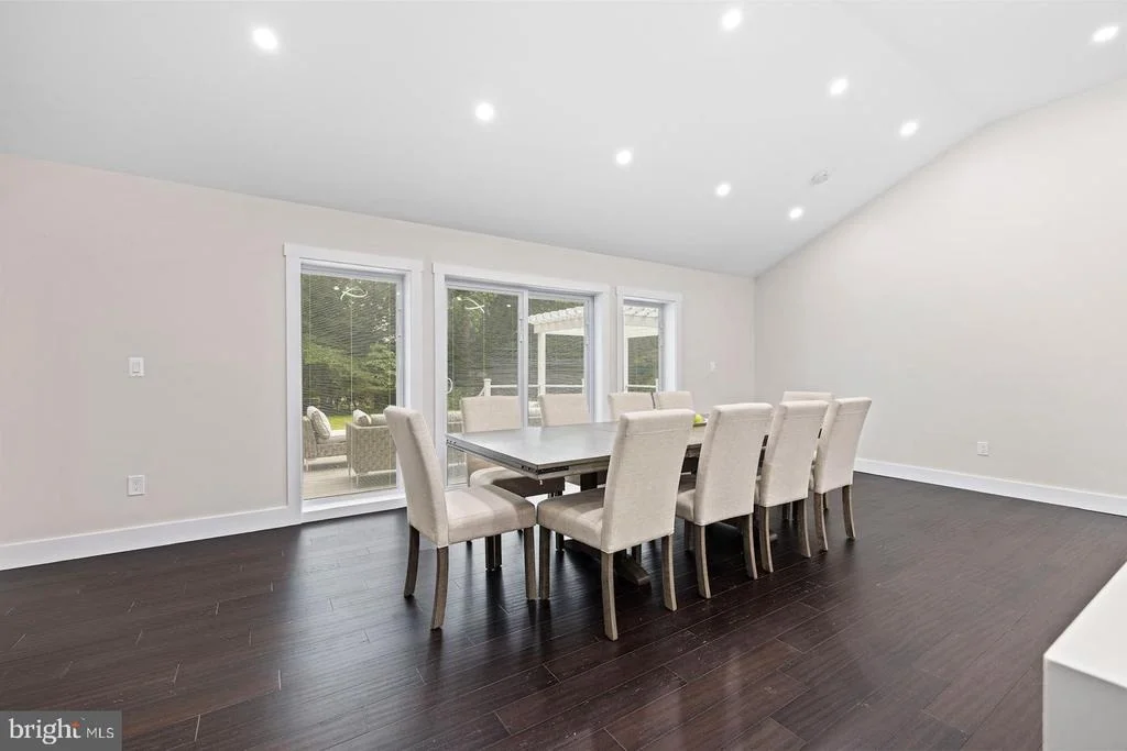 Photo of 4300 OAKTREE ROAD