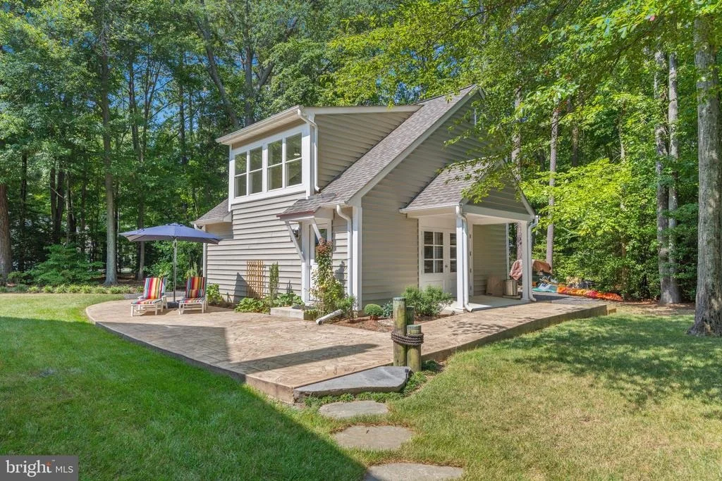 Photo of 990 MARZOFF ROAD
