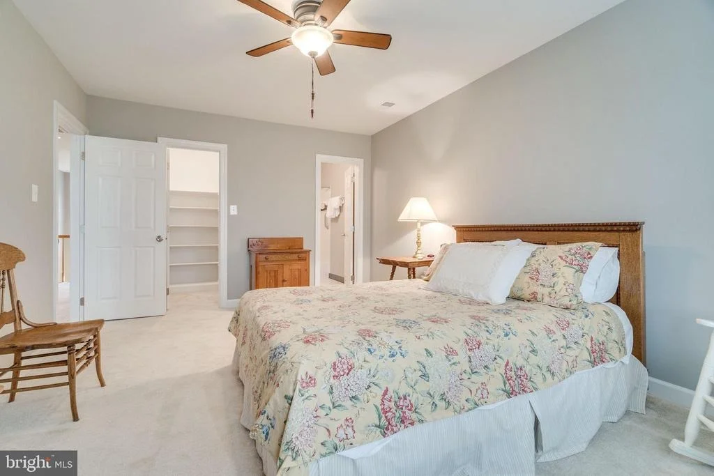 Photo of 9827 FIVE OAKS ROAD
