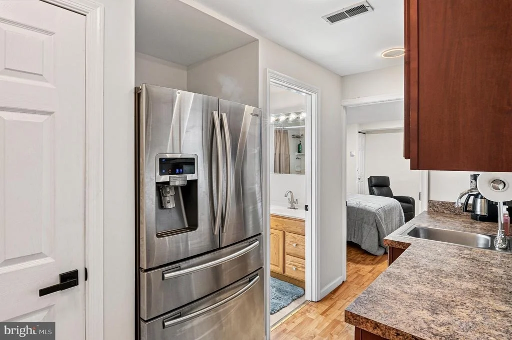 Photo of 1007 HARBOR DRIVE