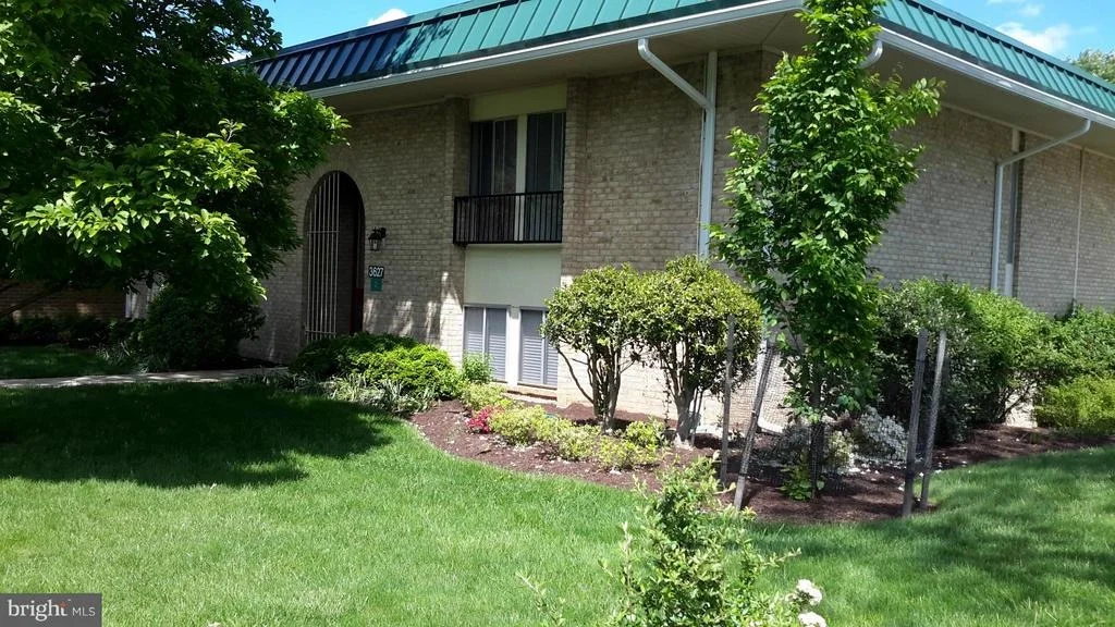 Photo of Unit 21D at 3627 GLEN EAGLES DRIVE