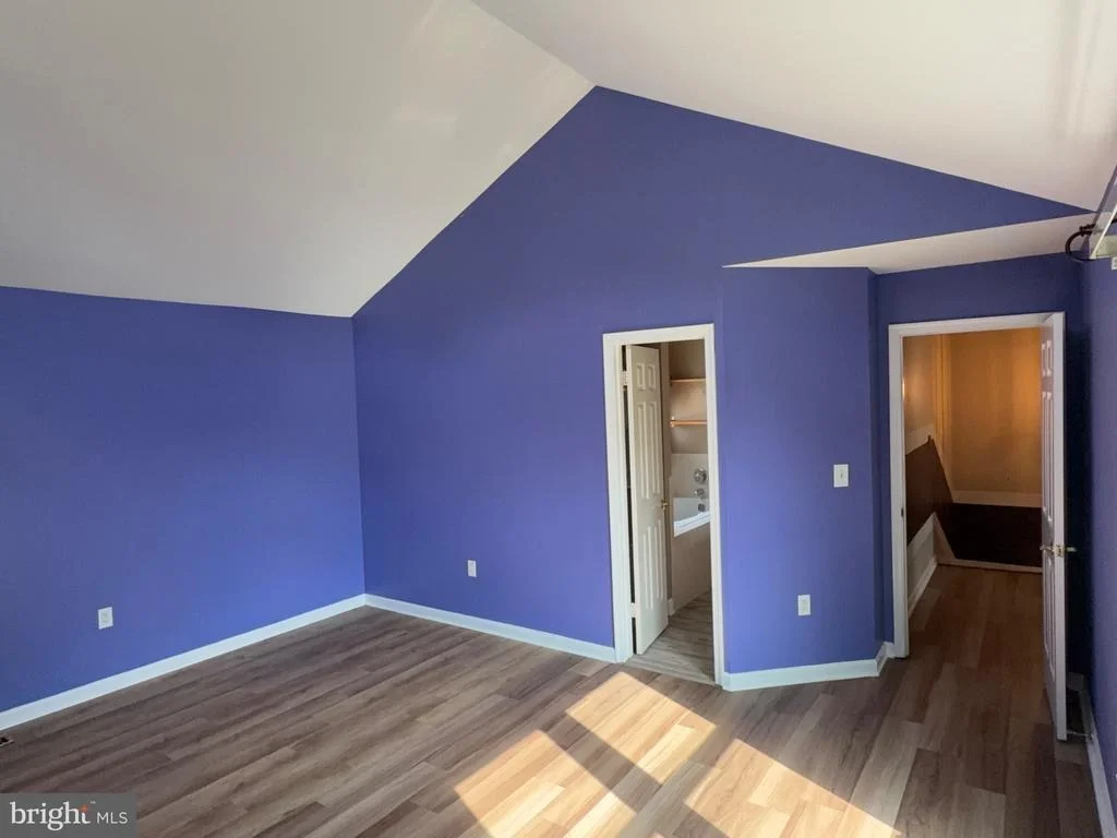Photo of 9348 CREEKVIEW DRIVE