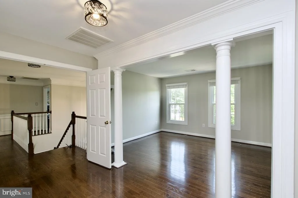 Photo of 5495 ASHLEIGH ROAD