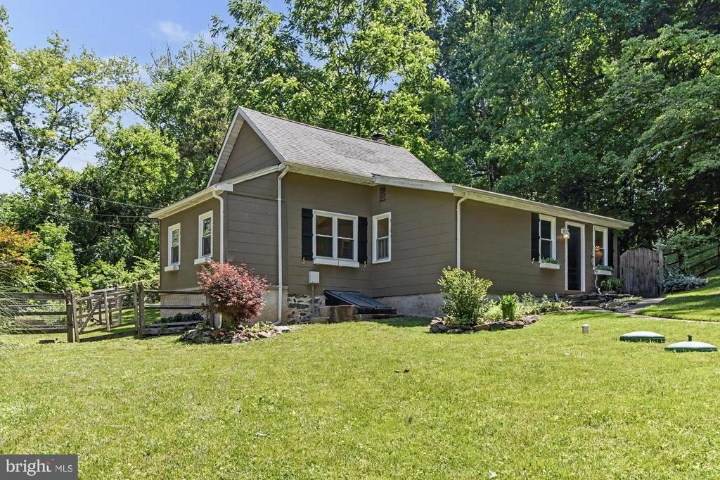 Photo of 3023 HARFORD ROAD