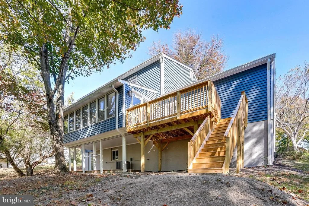 Photo of 5222 LIGHTNING VIEW ROAD