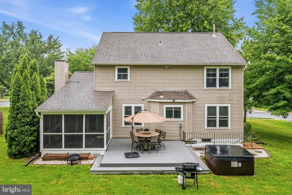 Photo of 478 DEVON DRIVE