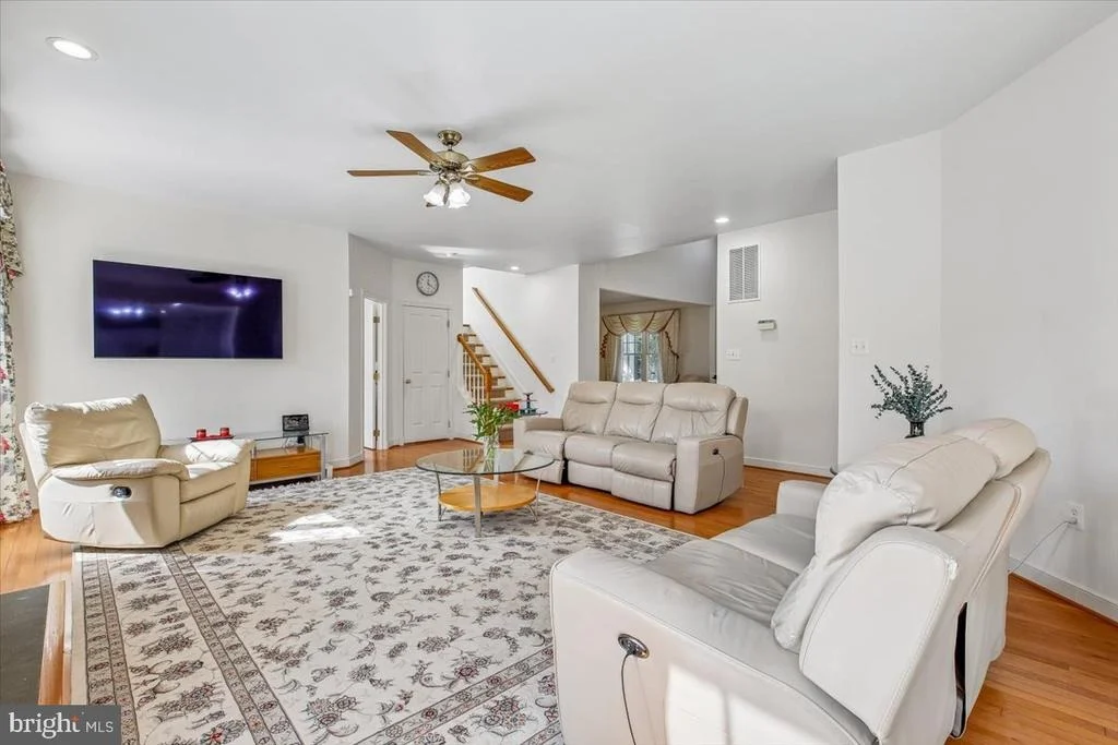Photo of 10610 OUTPOST DRIVE