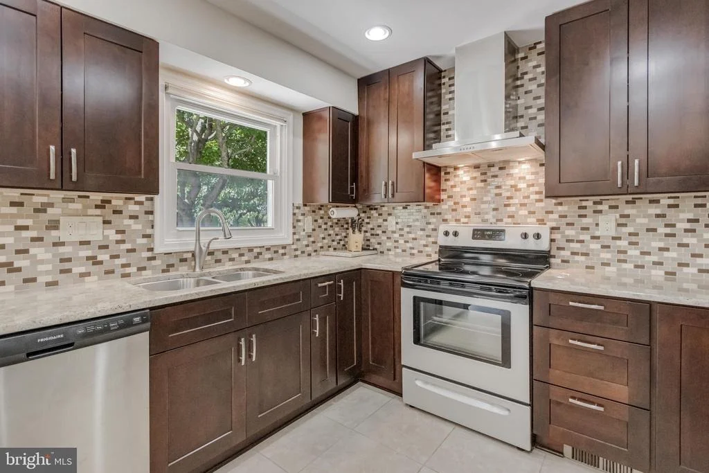 Photo of 13824 RIPPLING BROOK DRIVE