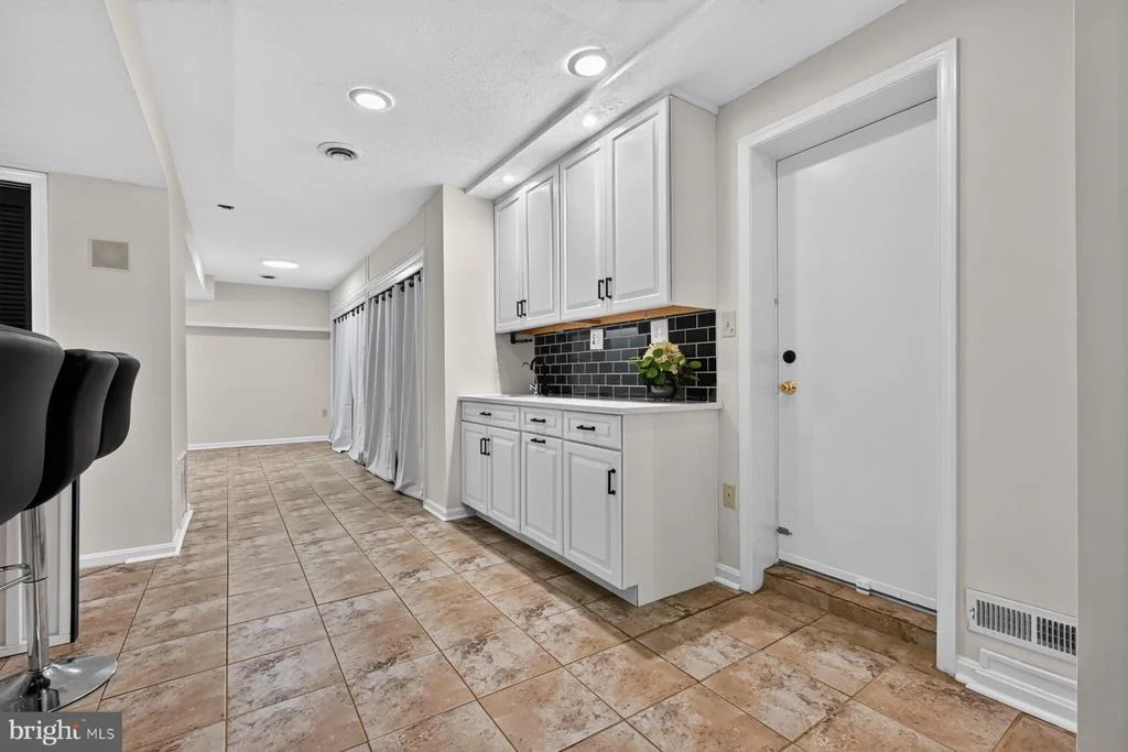 Photo of 8327 SAIL COURT