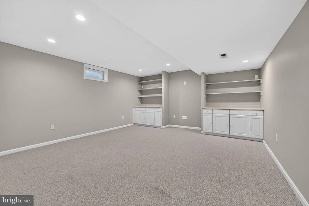 Photo of 10013 PURITAN WAY