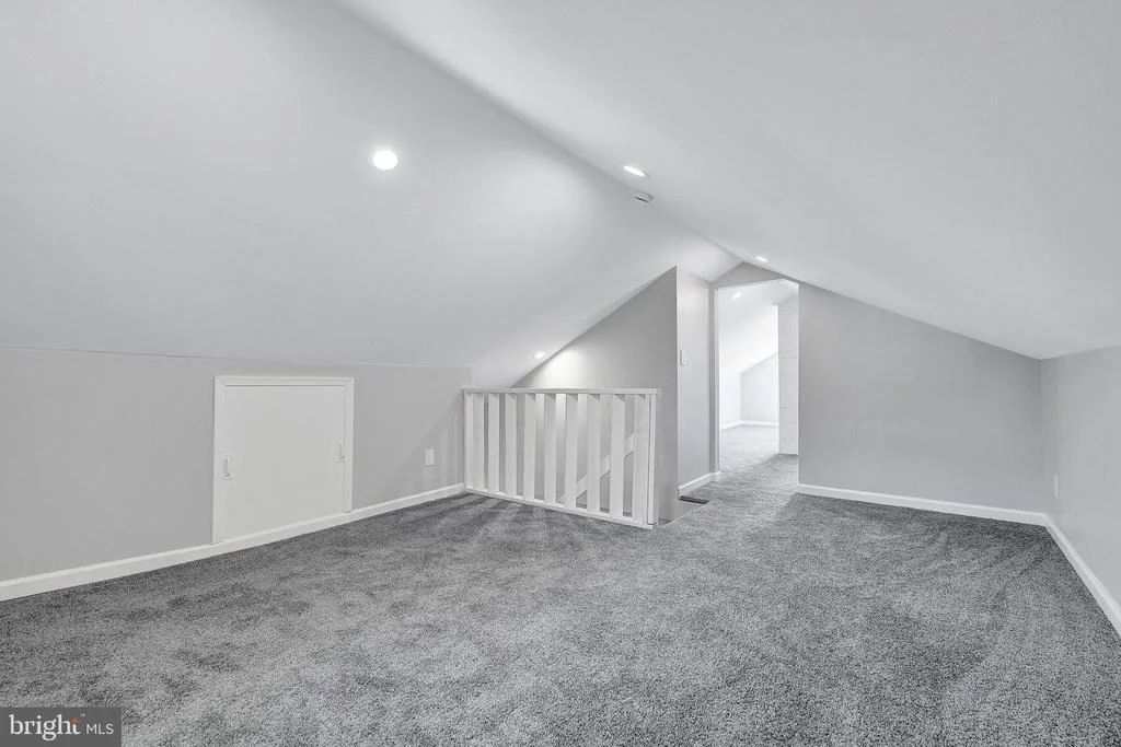 Photo of 501 CLAYS LANE