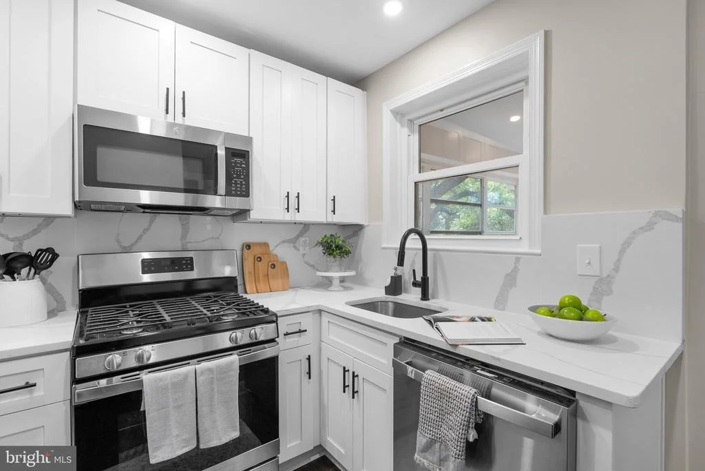 Photo of 10612 DUNKIRK DRIVE