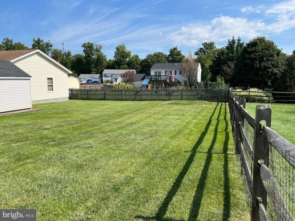 Photo of 15932 HIBISCUS DRIVE