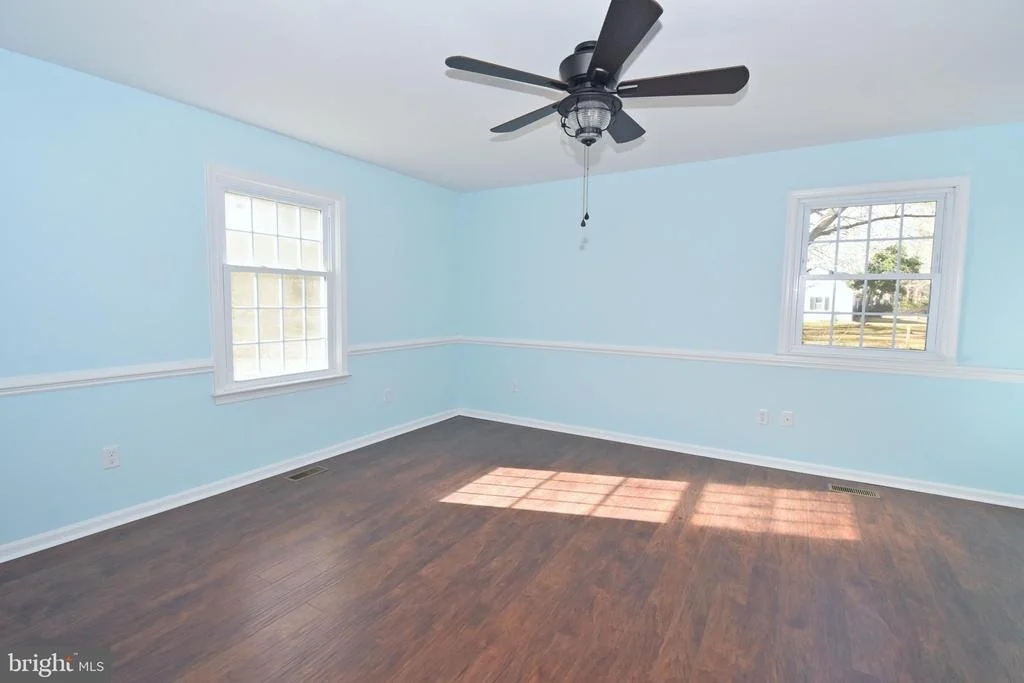 Photo of 4011 GROSSE POINT DRIVE