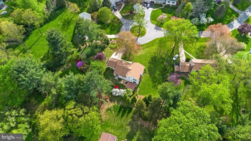 Photo of 7301 CENTENNIAL ROAD