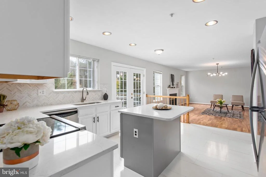Photo of 6523 SPRINGCREST DRIVE