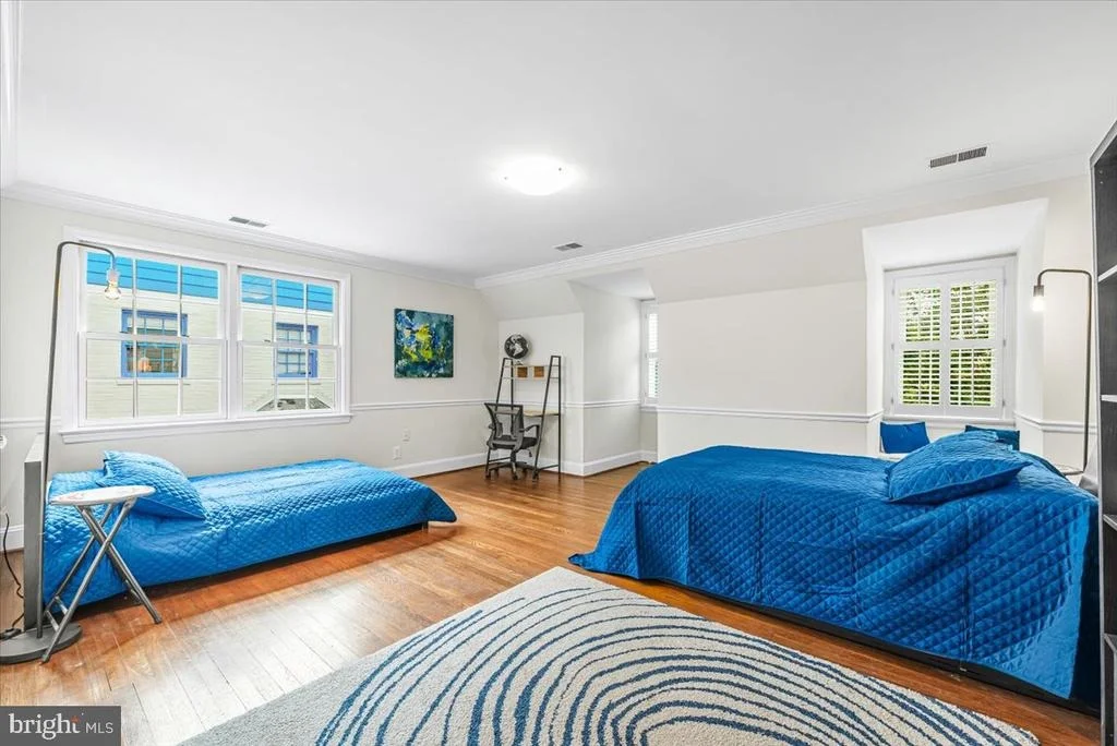 Photo of 4613 CHEVY CHASE BOULEVARD