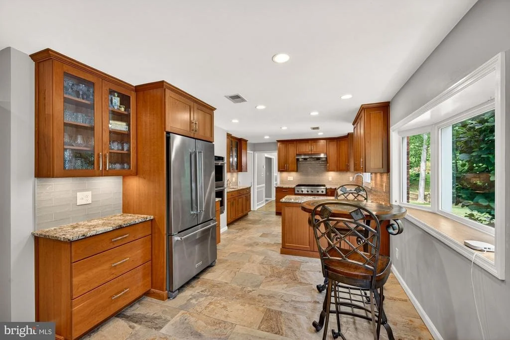 Photo of 11416 VALE ROAD