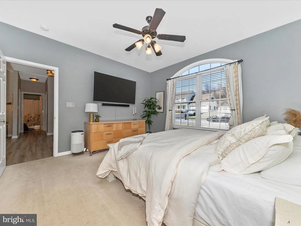 Photo of 84 GORDON DRIVE