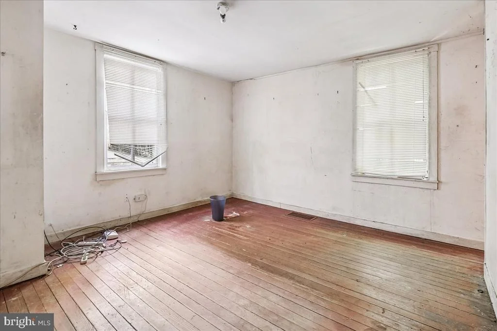 Photo of 8472 FREDERICK ROAD