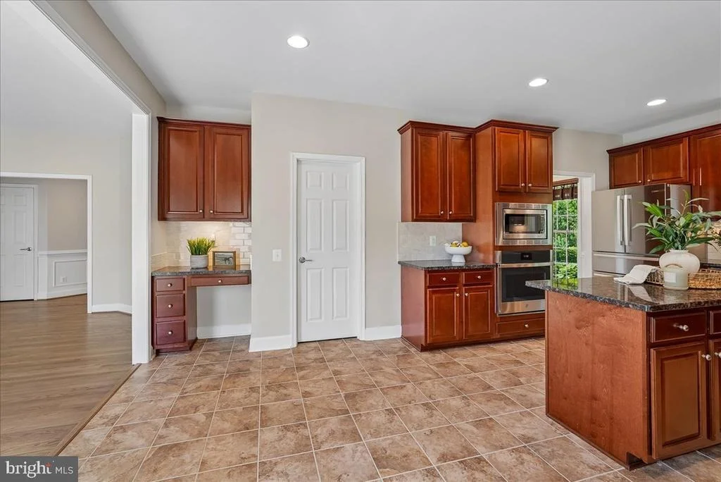 Photo of 41305 WINDYBUSH DRIVE