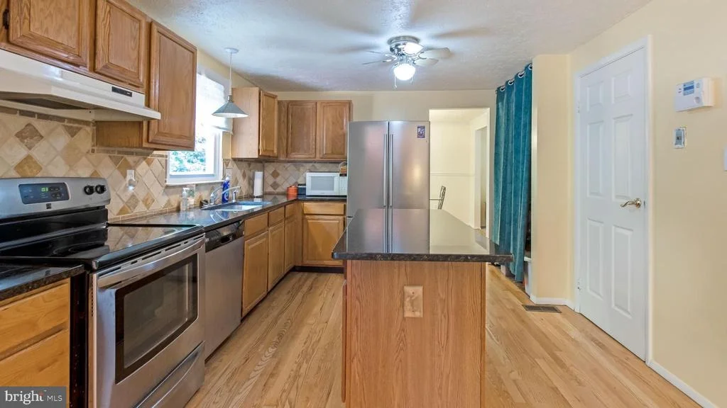 Photo of 18214 SWAN STREAM DRIVE