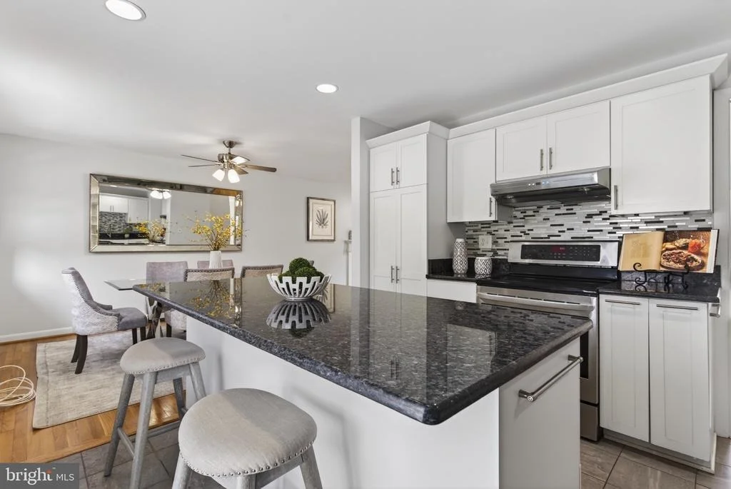 Photo of 6535 OLD CHESTERBROOK ROAD
