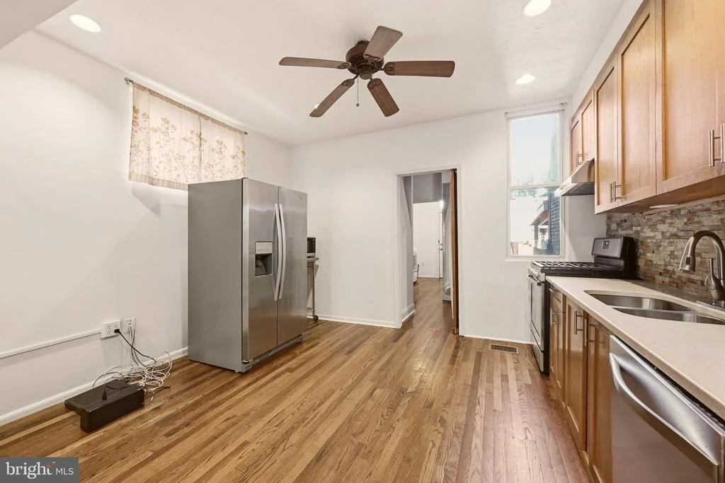 Photo of 1402 PERRY PLACE NW