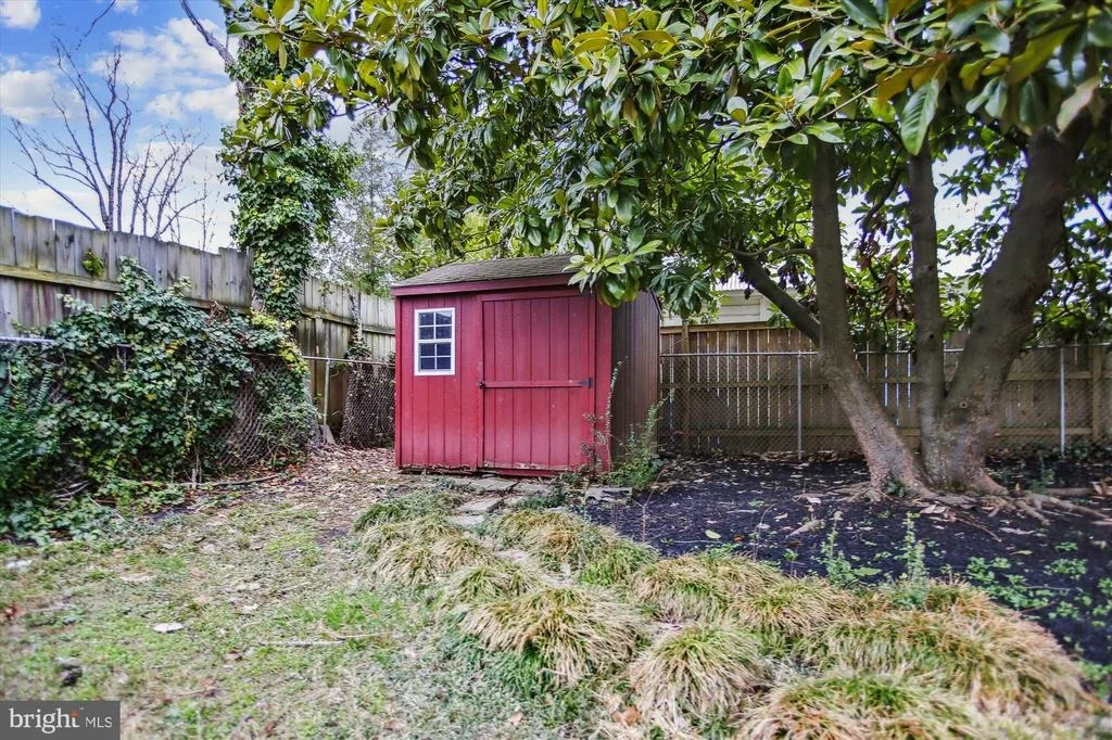 Photo of 7926 JACKSON ROAD