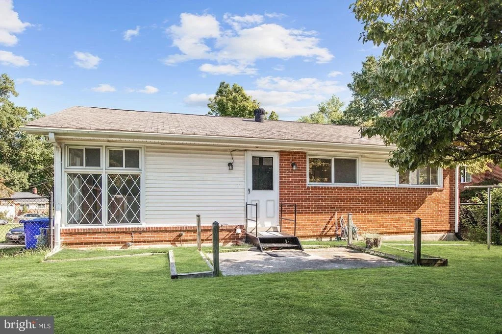 Photo of 4310 ROBERT COURT
