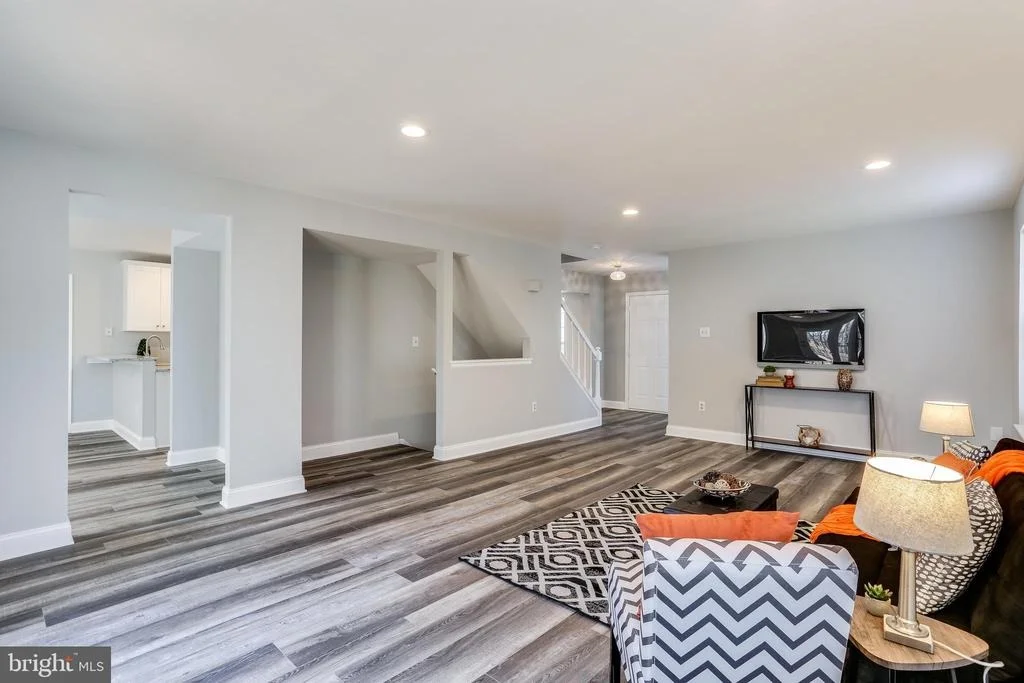 Photo of 8635 STONECUTTER ROAD
