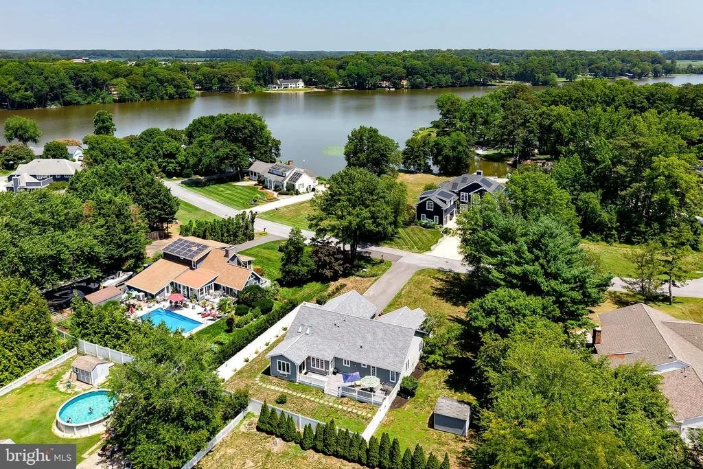 Photo of 30860 EDGEWATER DRIVE
