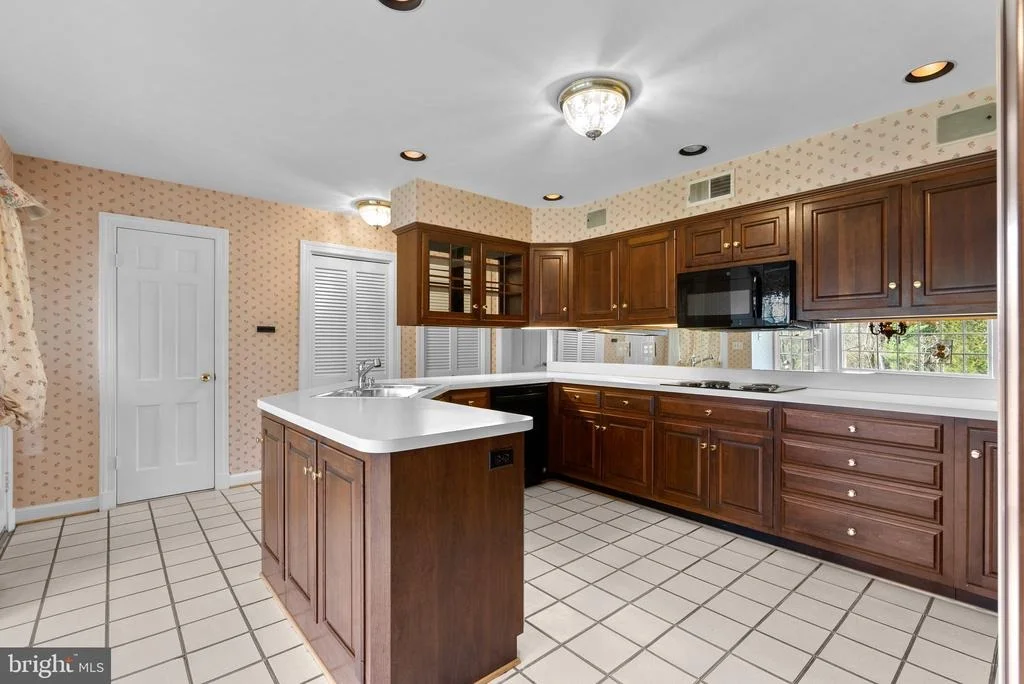 Photo of 1000 ASHLAND DRIVE