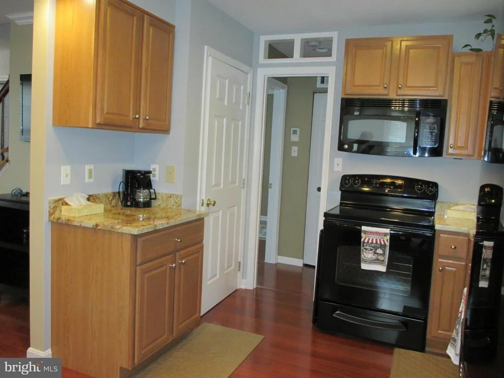 Photo of 425 NAVAHO DRIVE
