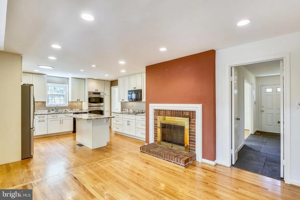 Photo of 8020 EXODUS DRIVE