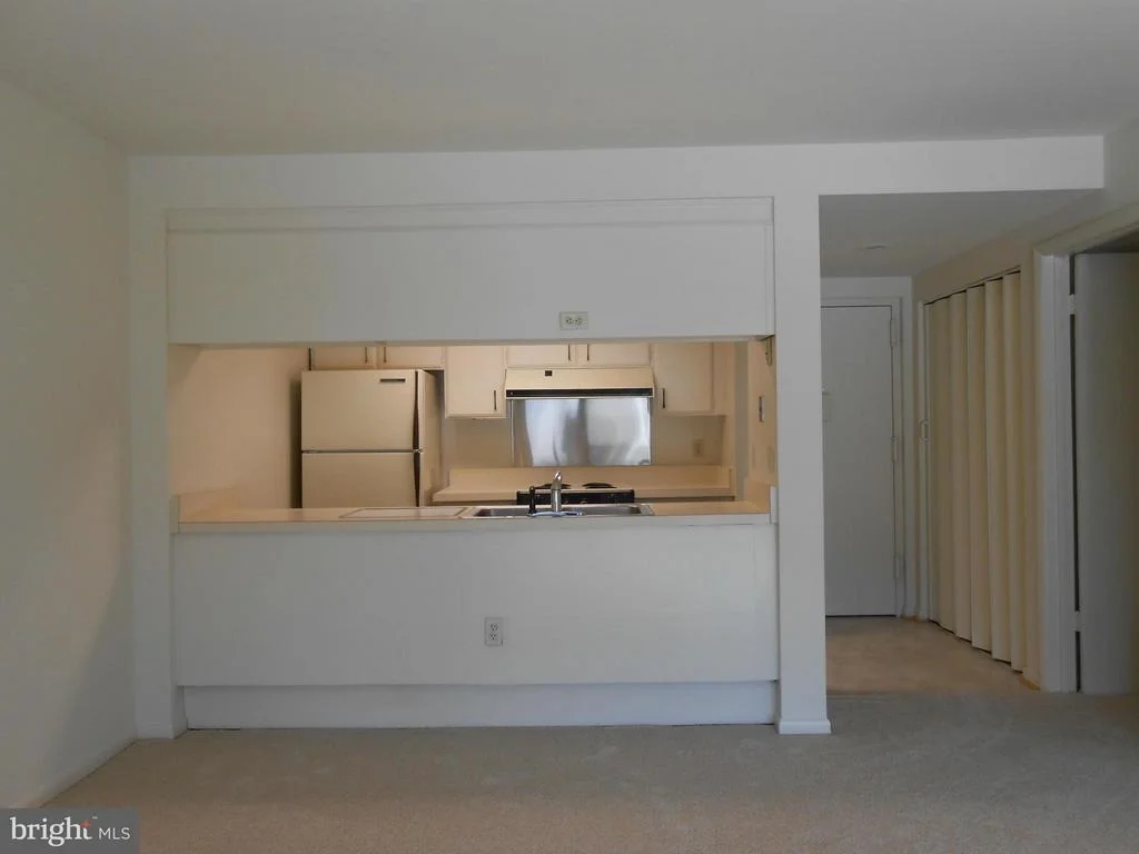 Photo of Unit 731D at 3398 GLENEAGLES DRIVE