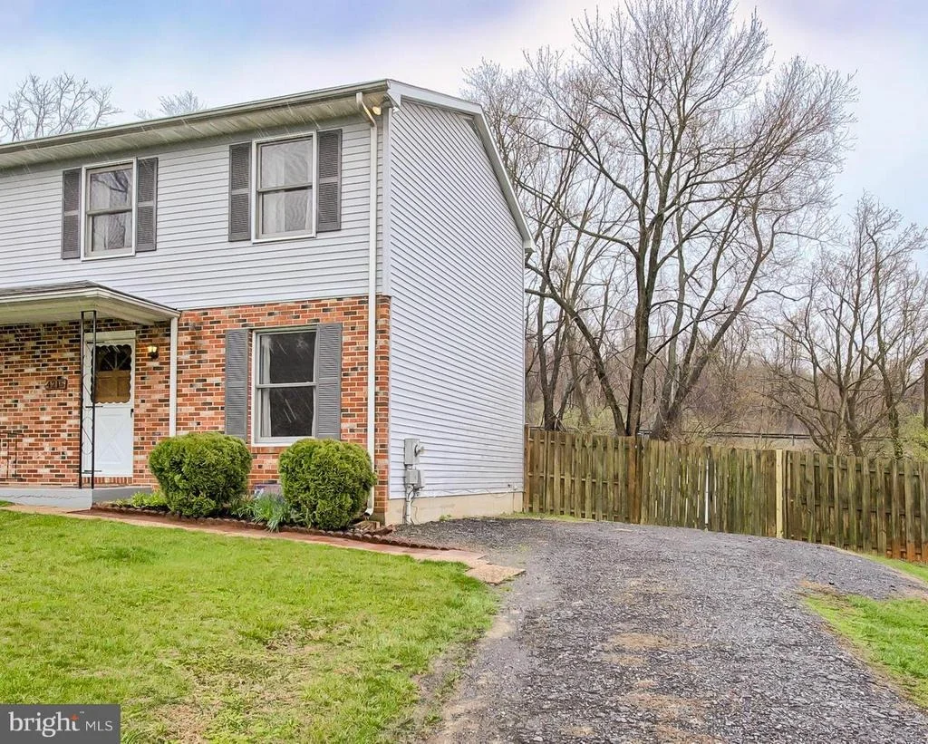 Photo of 4215 JEFFERSON PIKE