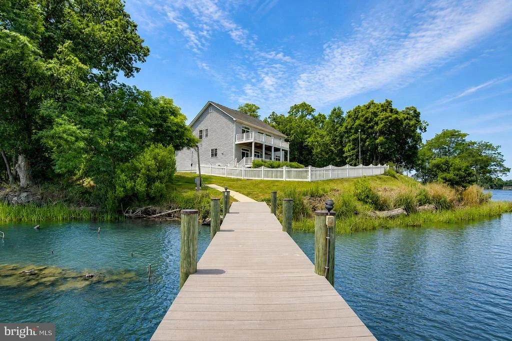 Photo of 3956 HONEYSUCKLE DRIVE
