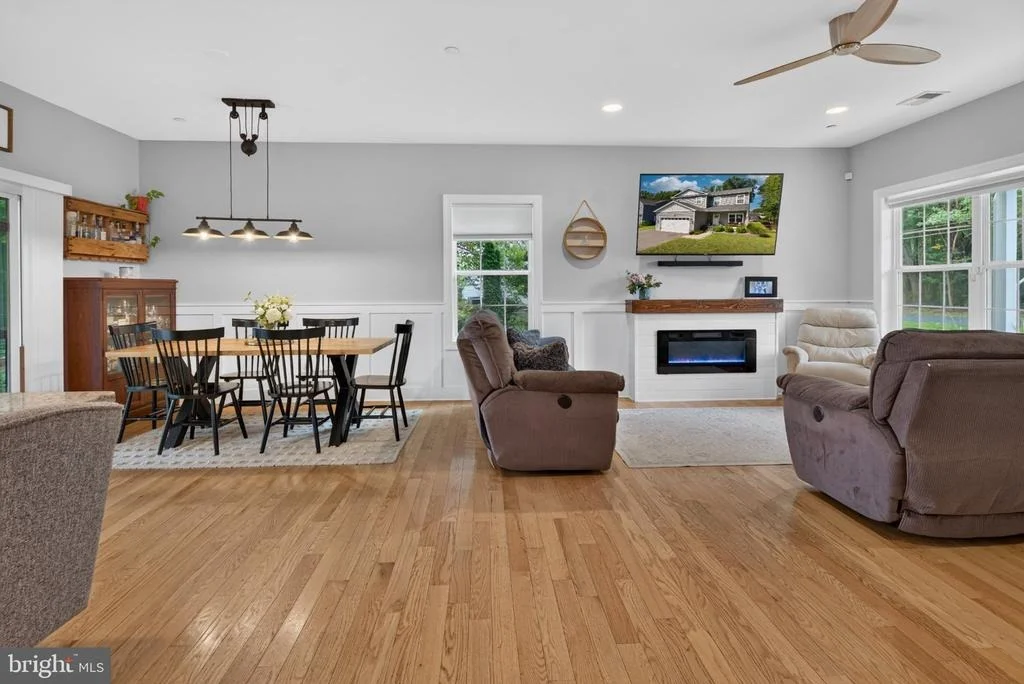 Photo of 212 OREGON ROAD