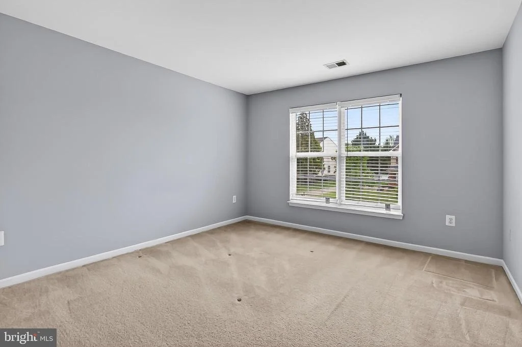 Photo of 25825 SPRING FARM CIRCLE