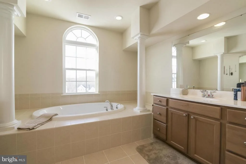 Photo of 6703 SANDY VIEW COURT