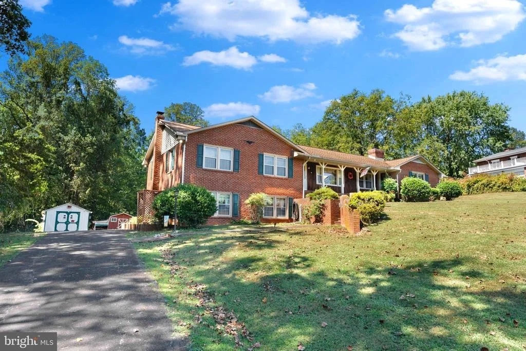 Photo of 194 RED HILL ROAD