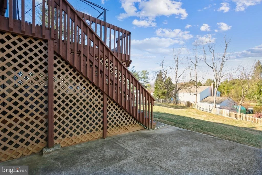 Photo of 915 POINTER RIDGE DRIVE