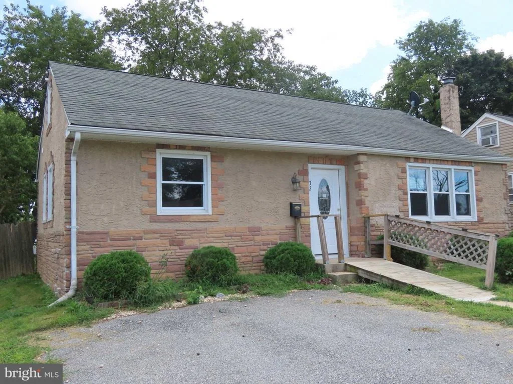 Photo of 32 PAUL ROAD