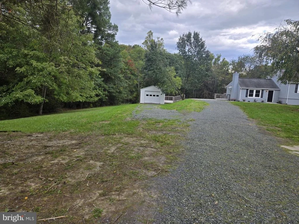 Photo of 2016 RIVERMONT DRIVE