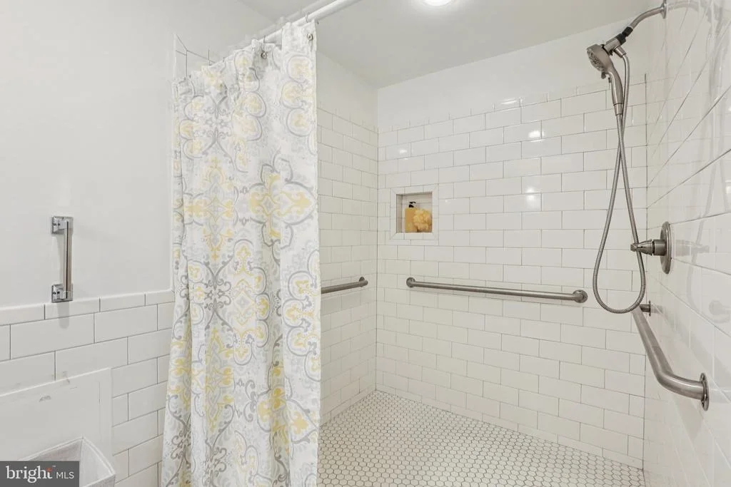 Photo of 24140 DOREEN DRIVE