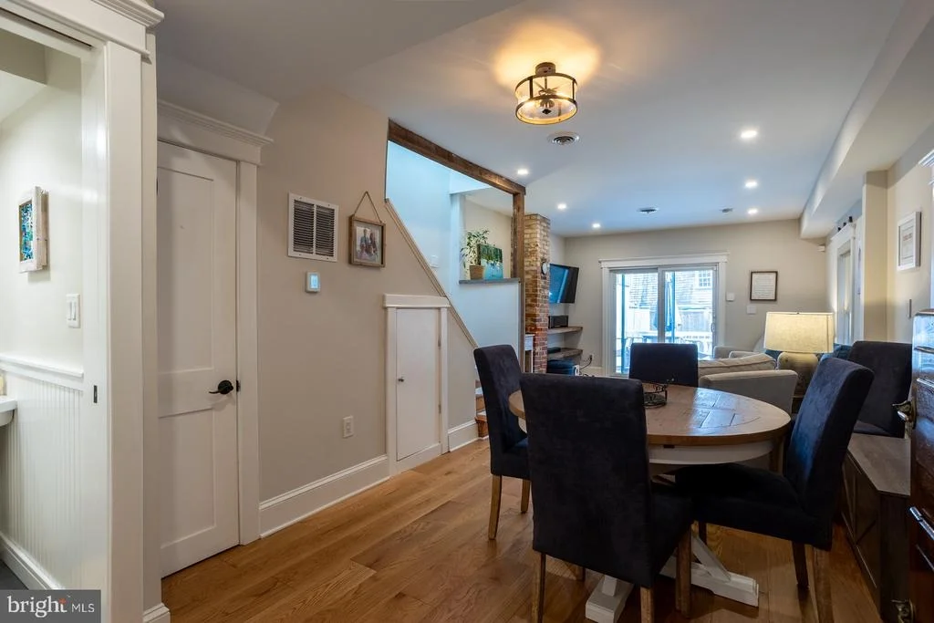 Photo of 32 CORNHILL STREET